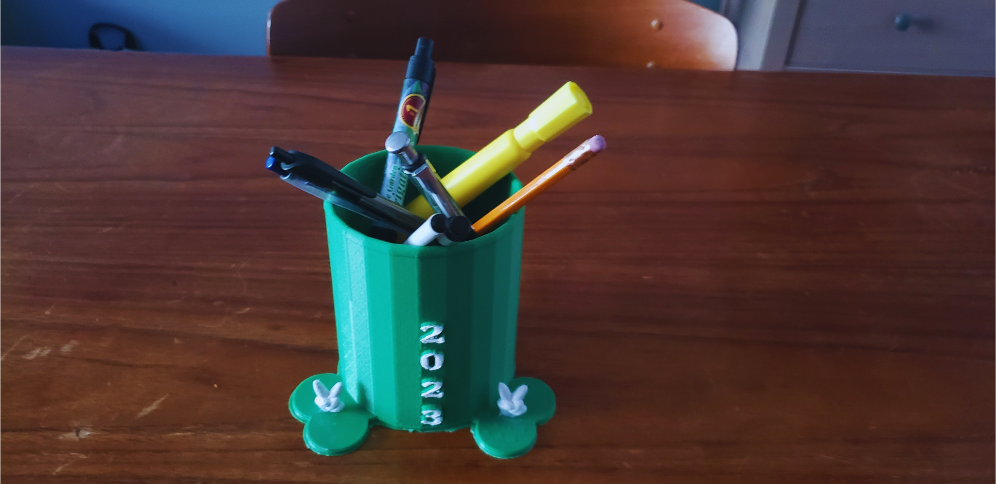 Pen Holder 2