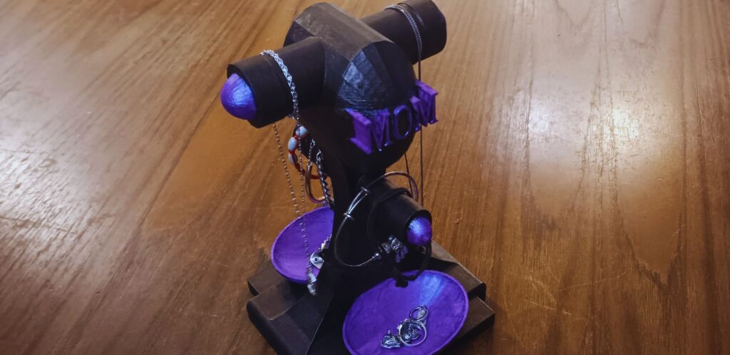 3d Printed Jewllery Stand 1